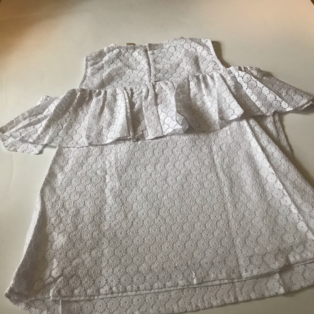 MICHAEL KORS LACE COLD SHOULDER RUFFLE TOP - Picture 3 of 5